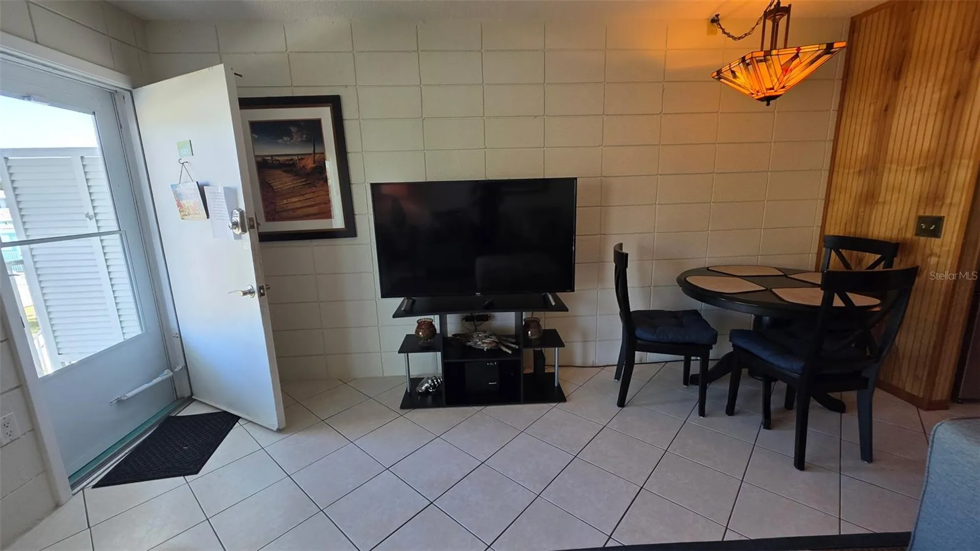 541 S Peninsula Avenue New Smyrna Beach FL 32169