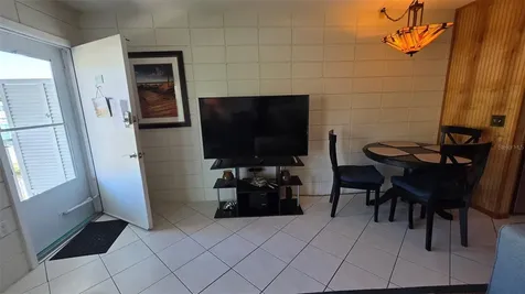 541 S Peninsula Avenue New Smyrna Beach FL 32169