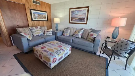 541 S Peninsula Avenue New Smyrna Beach FL 32169