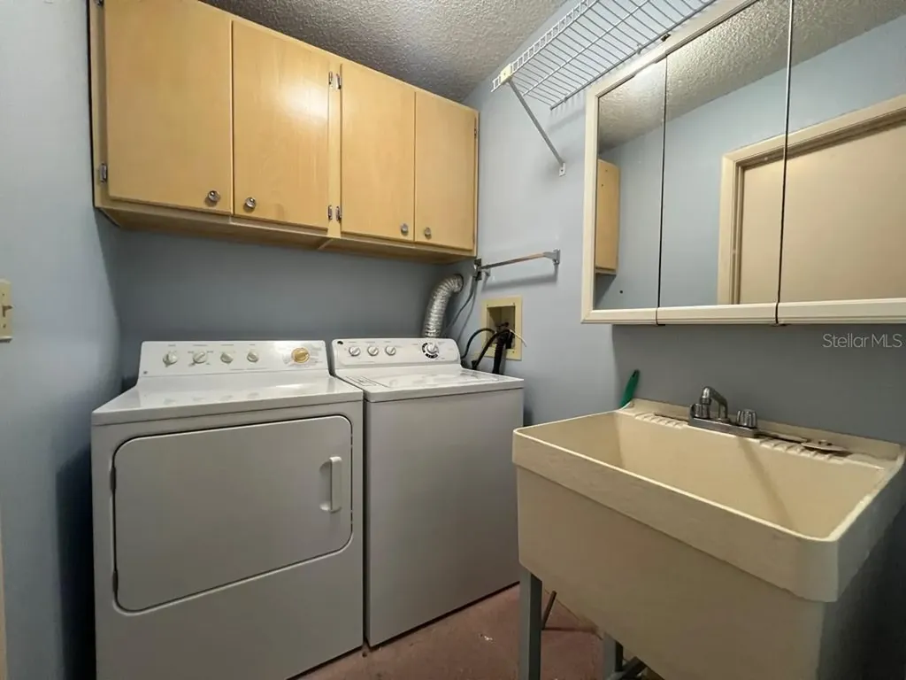 1710 Curry Avenue Nokomis FL 34275