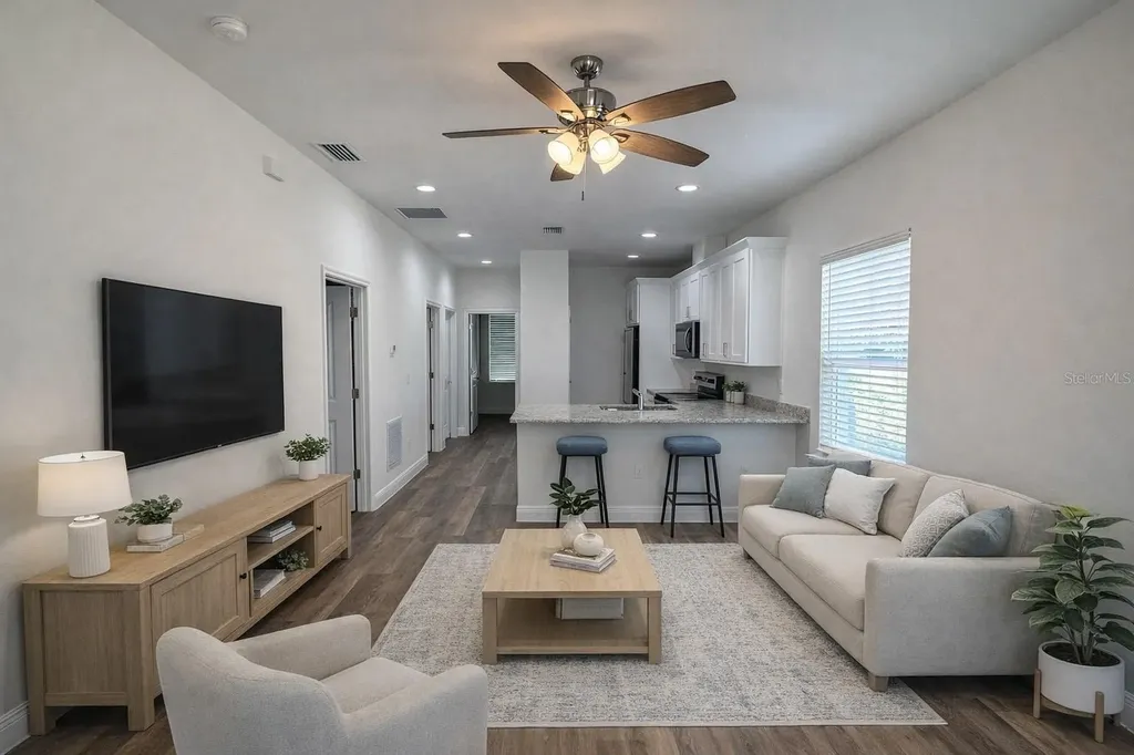 2207 Mccarthy Avenue Sanford FL 32771