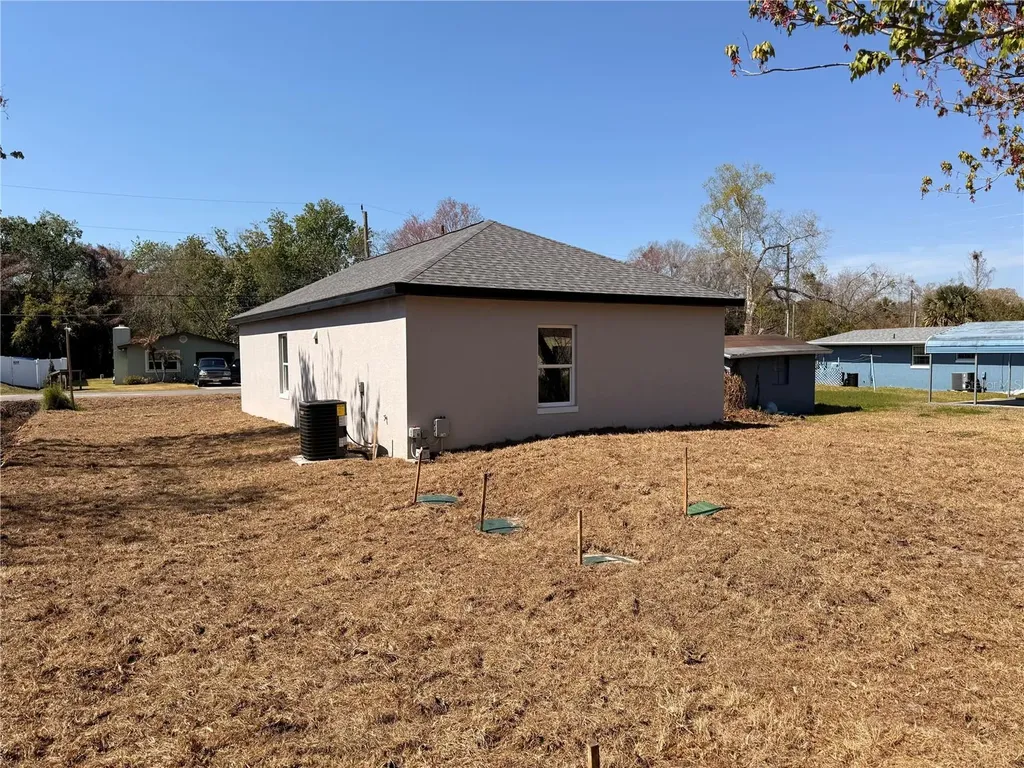 2207 Mccarthy Avenue Sanford FL 32771