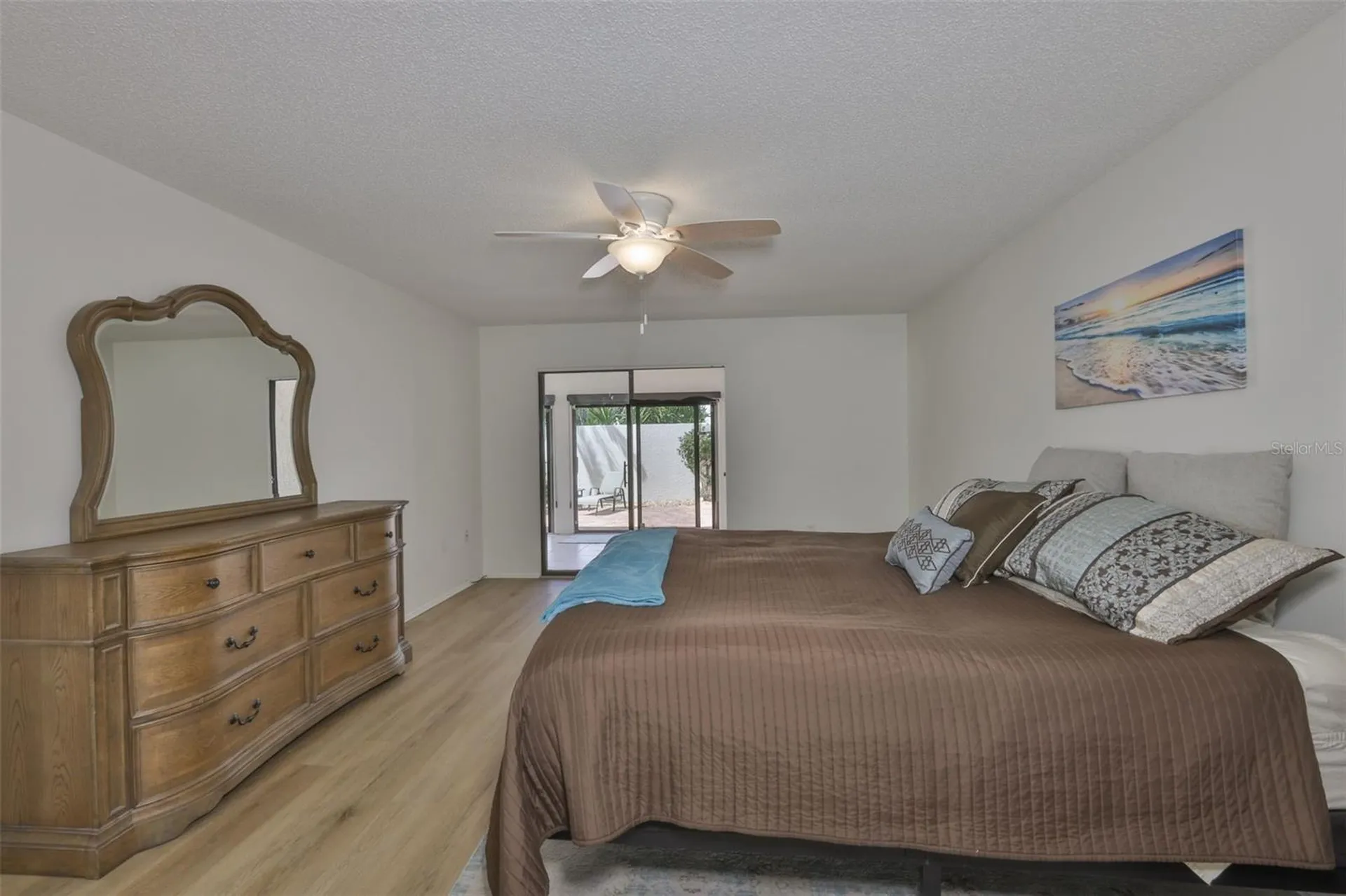 597 Lakeside Drive Bradenton FL 34210