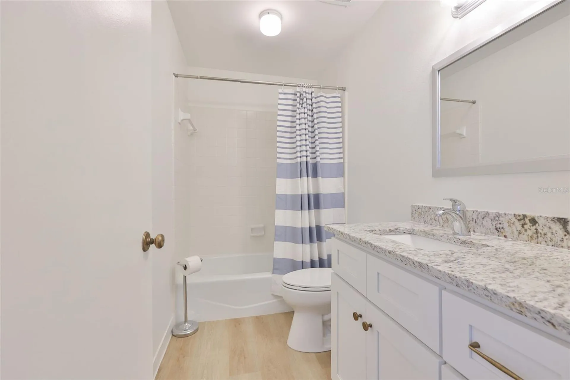 597 Lakeside Drive Bradenton FL 34210