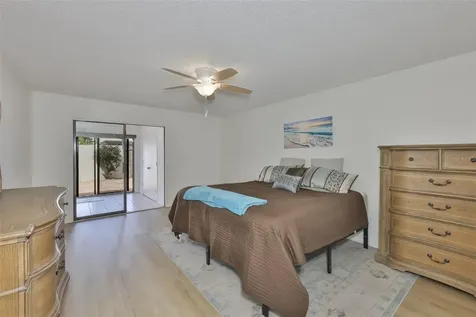 597 Lakeside Drive Bradenton FL 34210