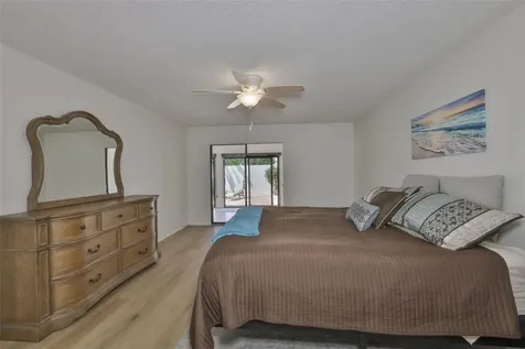 597 Lakeside Drive Bradenton FL 34210