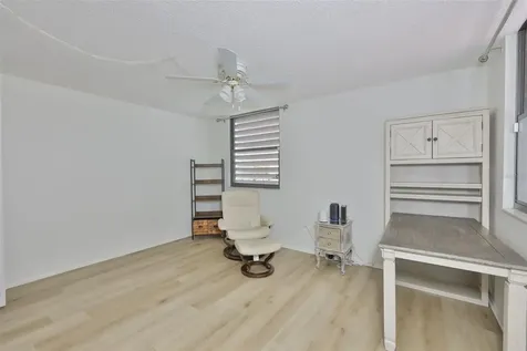 597 Lakeside Drive Bradenton FL 34210