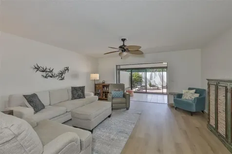 597 Lakeside Drive Bradenton FL 34210
