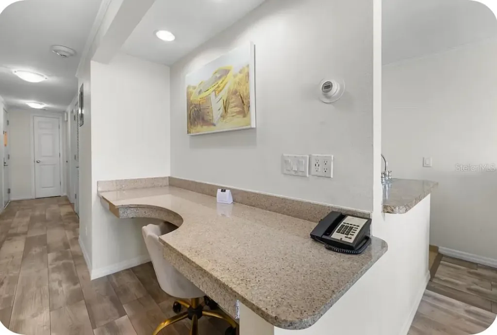 2506 N Rocky Point Drive Tampa FL 33607