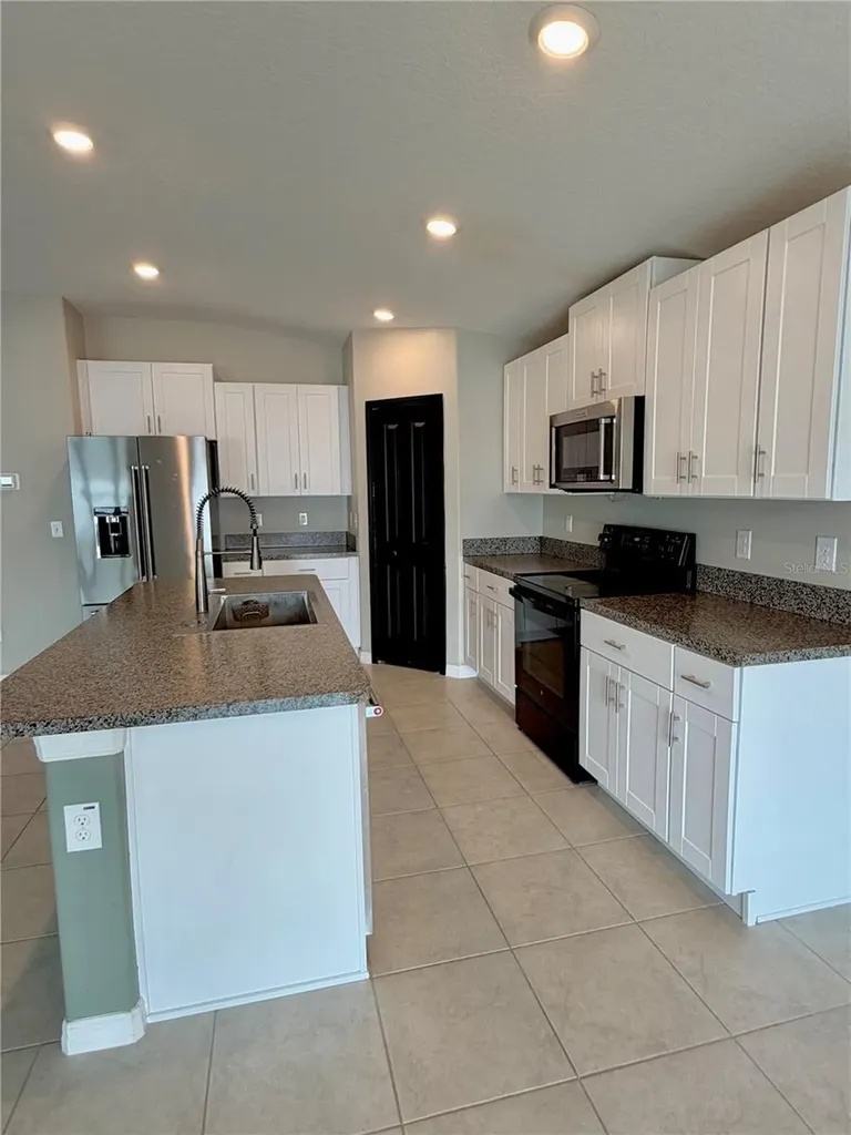 11206 Kelly Green Avenue Wimauma FL 33598