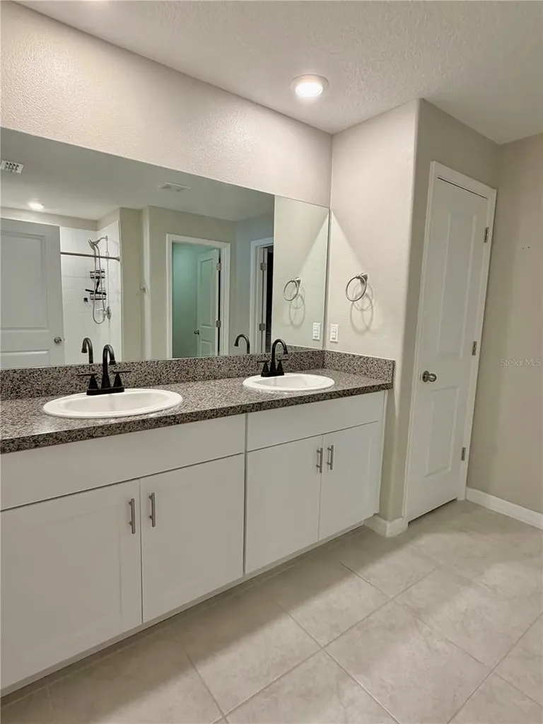 11206 Kelly Green Avenue Wimauma FL 33598