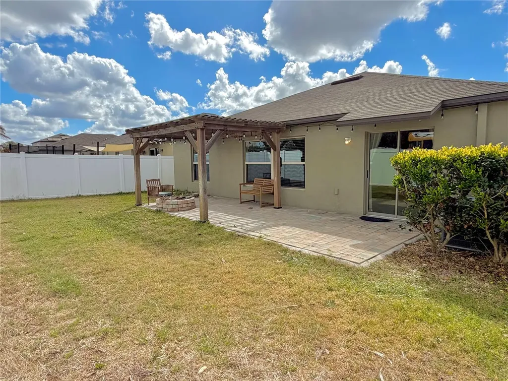 11206 Kelly Green Avenue Wimauma FL 33598