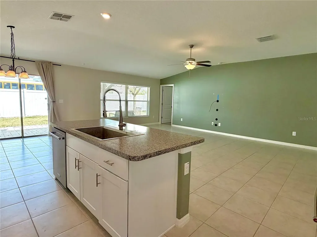 11206 Kelly Green Avenue Wimauma FL 33598