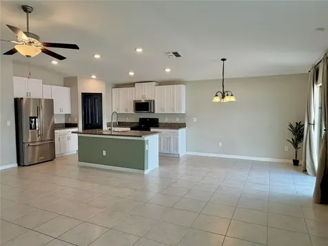 11206 Kelly Green Avenue Wimauma FL 33598