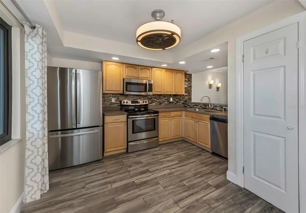 122 Caryl Way Oldsmar FL 34677