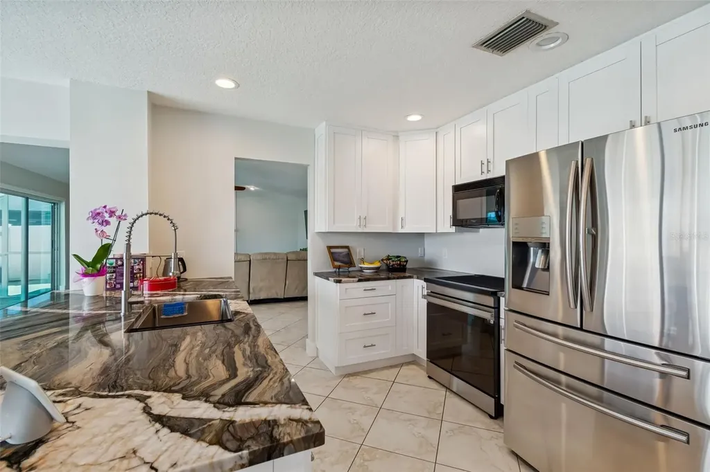 9816 San Sebastian Way Port Richey FL 34668
