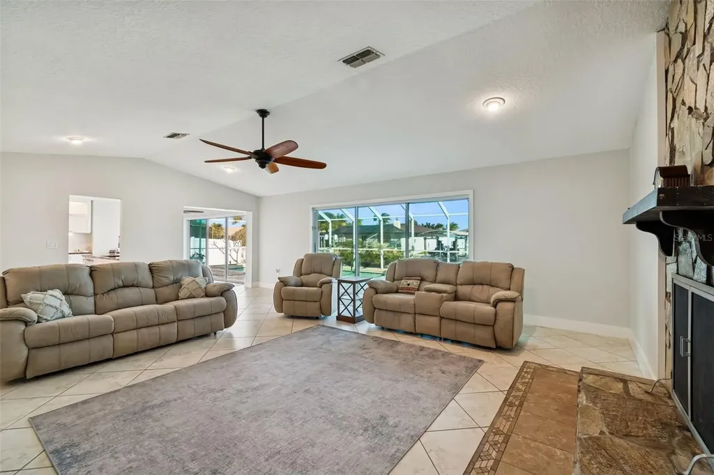 9816 San Sebastian Way Port Richey FL 34668