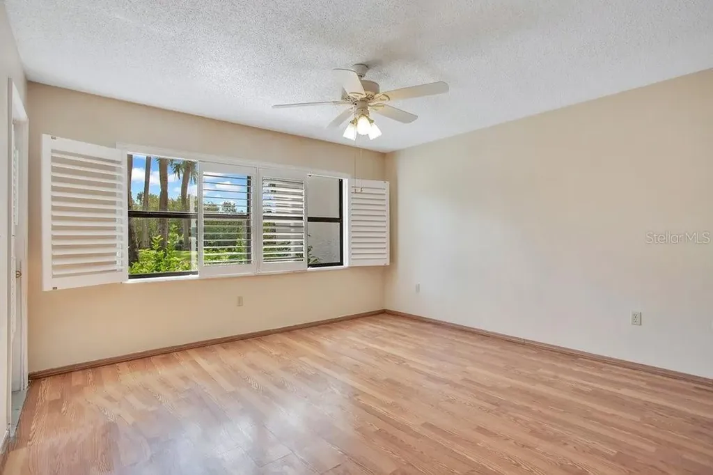 1328 Pasadena Avenue S South Pasadena FL 33707