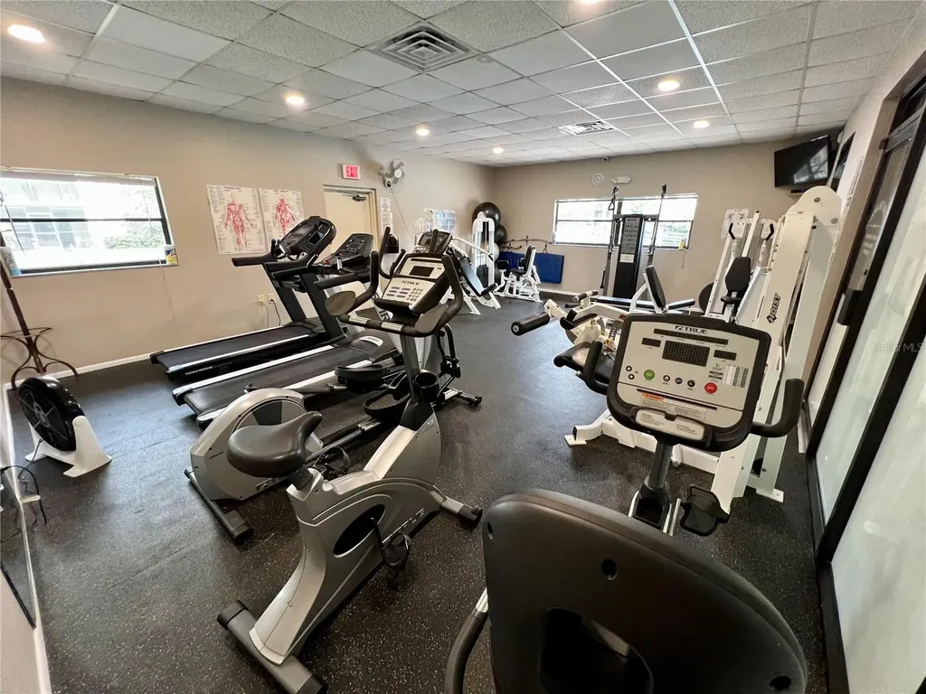 1328 Pasadena Avenue S South Pasadena FL 33707