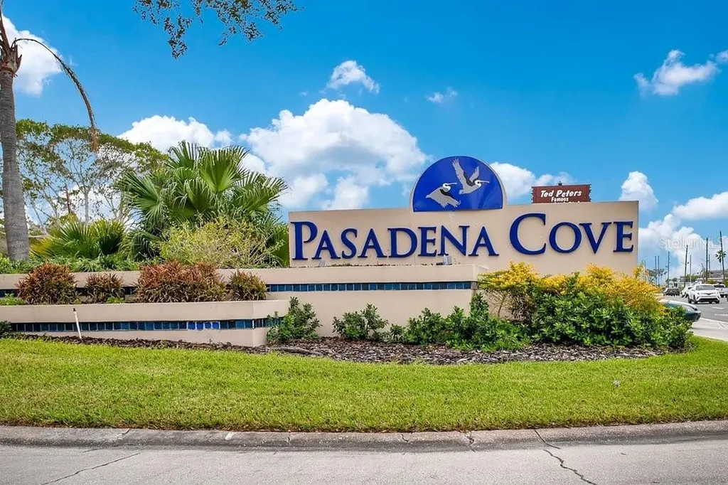 1328 Pasadena Avenue S South Pasadena FL 33707