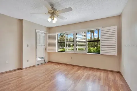 1328 Pasadena Avenue S South Pasadena FL 33707