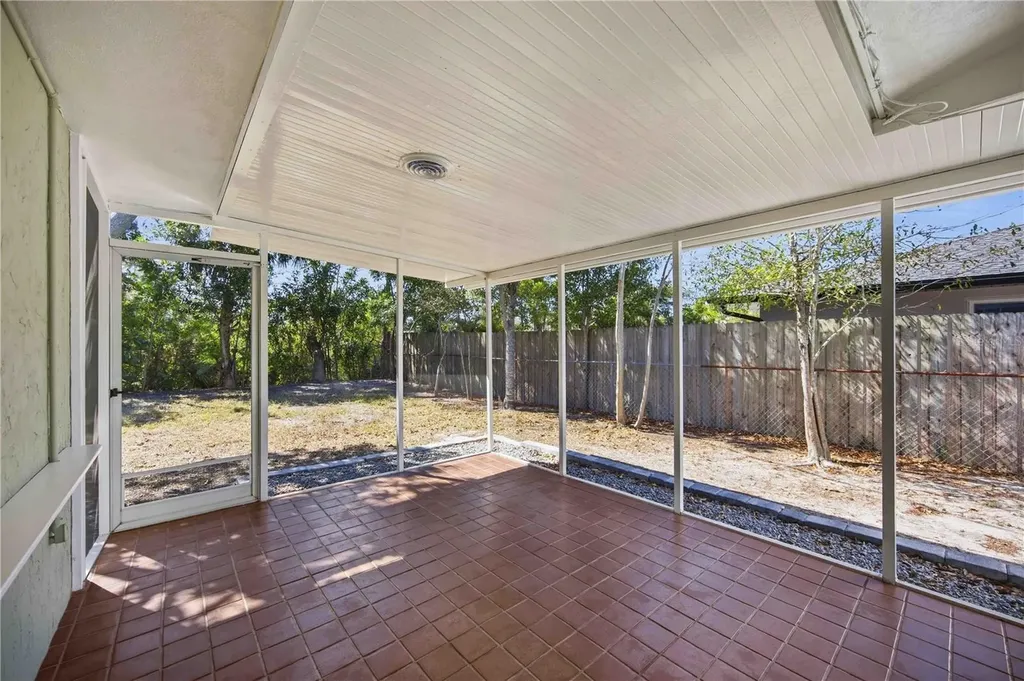 2244 Sunnyside Place Sarasota FL 34239