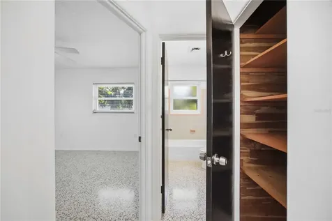 2244 Sunnyside Place Sarasota FL 34239