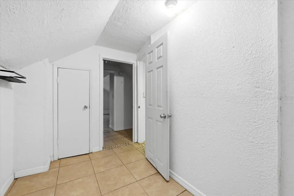 1919 Quincy Street S St Petersburg FL 33711