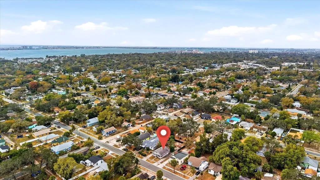 1919 Quincy Street S St Petersburg FL 33711
