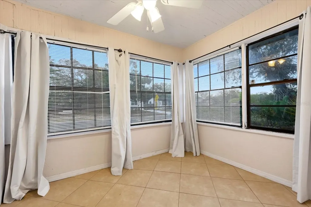 1919 Quincy Street S St Petersburg FL 33711