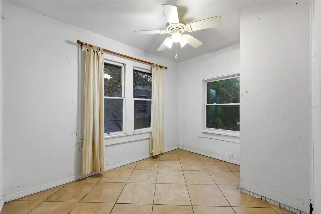 1919 Quincy Street S St Petersburg FL 33711