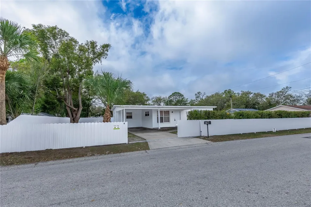831 Woodlawn Street Clearwater FL 33756