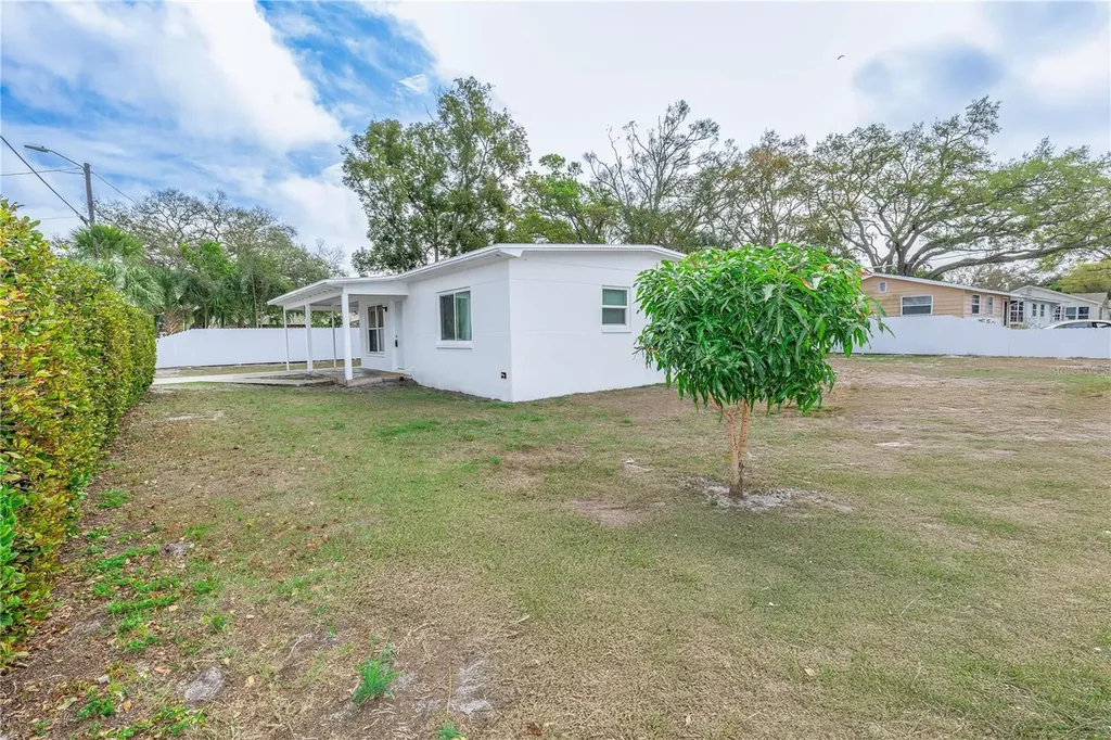 831 Woodlawn Street Clearwater FL 33756