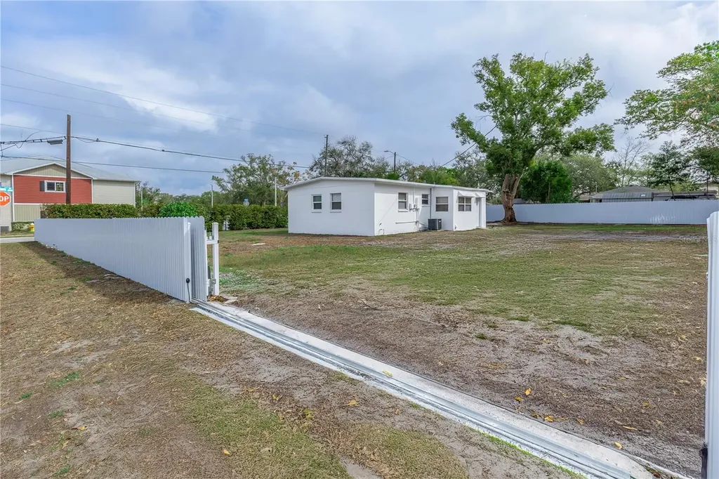 831 Woodlawn Street Clearwater FL 33756