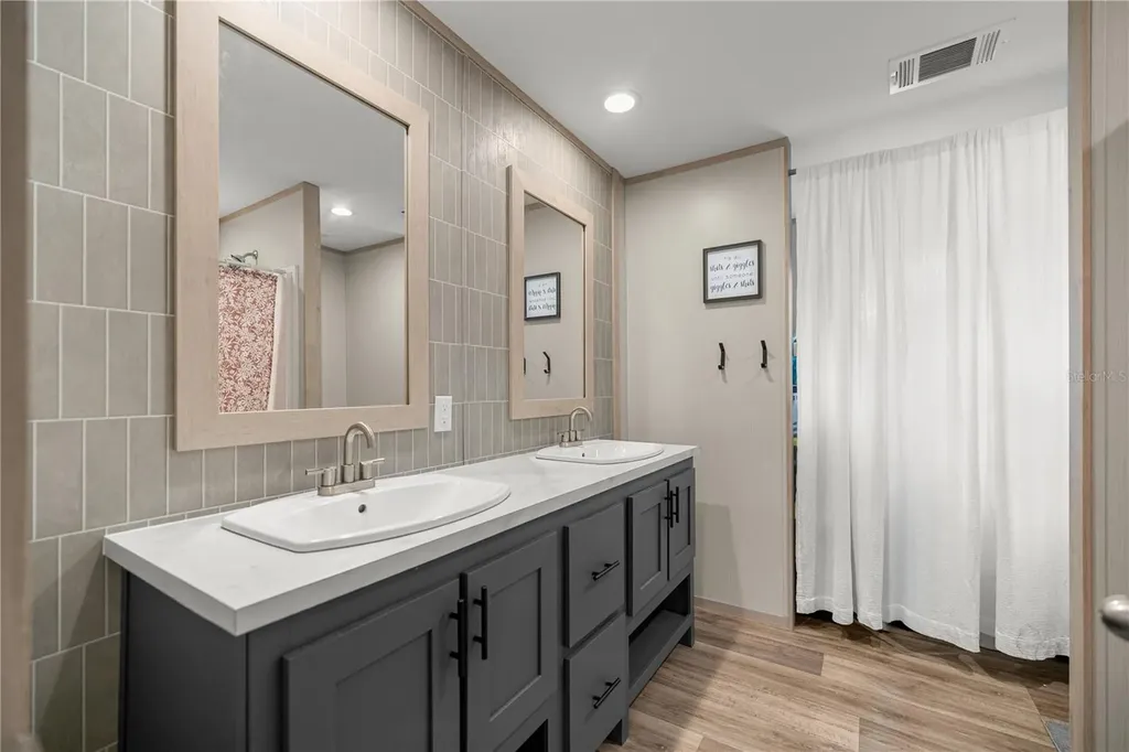 14440 SE 21st Place Morriston FL 32668