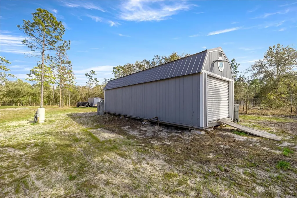14440 SE 21st Place Morriston FL 32668