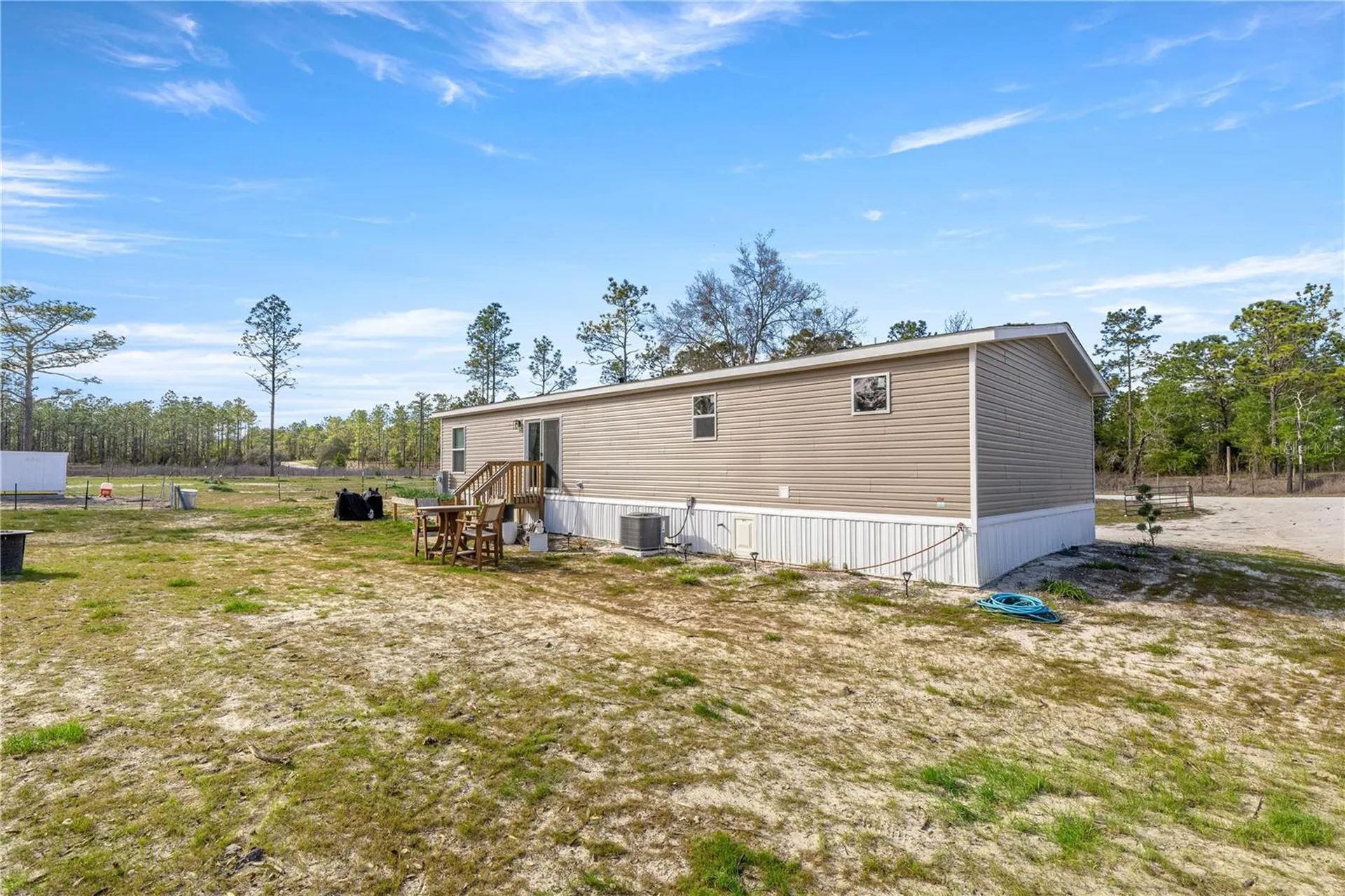 14440 SE 21st Place Morriston FL 32668