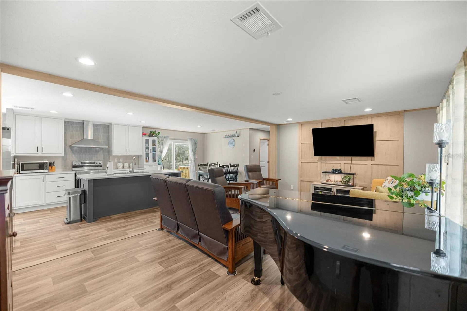14440 SE 21st Place Morriston FL 32668