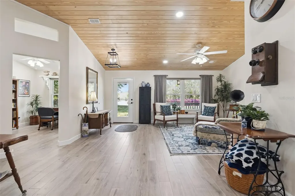 37008 Forestdel Drive Eustis FL 32736