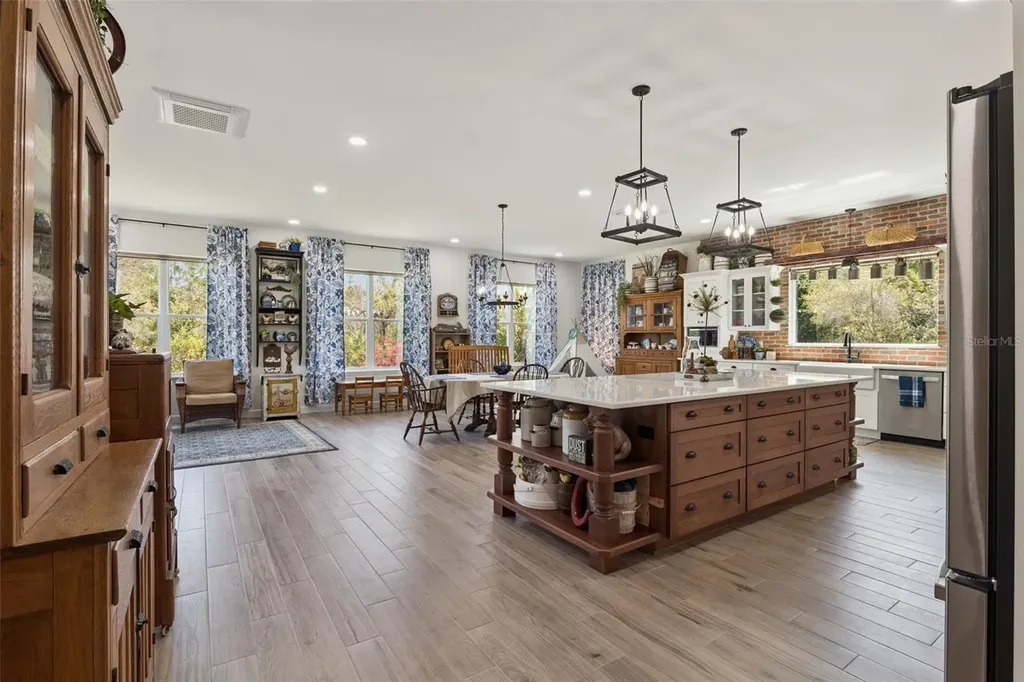 37008 Forestdel Drive Eustis FL 32736
