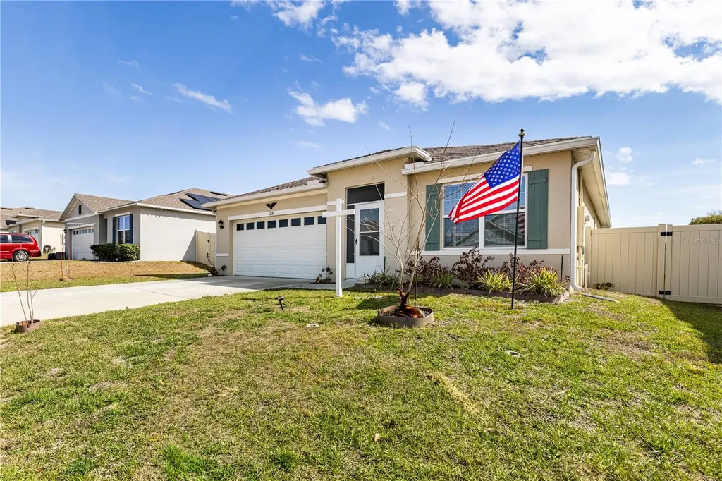 1768 Henin Circle Tavares FL 32778