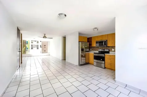 Alturas De Piedras Blanca Units D-202 Guaynabo PR 00969