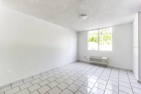 Alturas De Piedras Blanca Units D-202 Guaynabo PR 00969