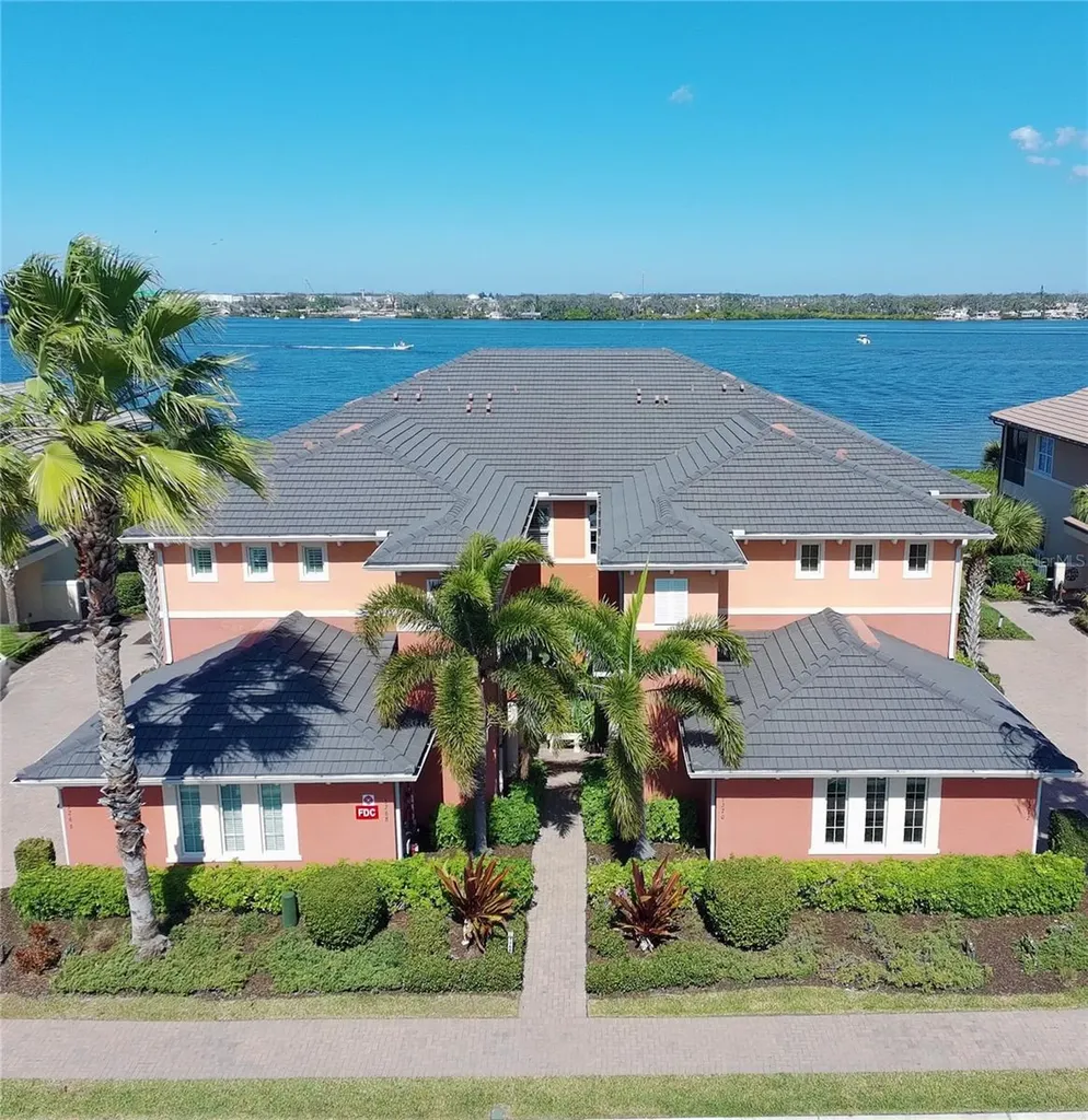1268 Riverscape Street Bradenton FL 34208