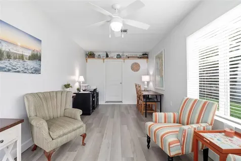 17 Pearl Street Englewood FL 34223