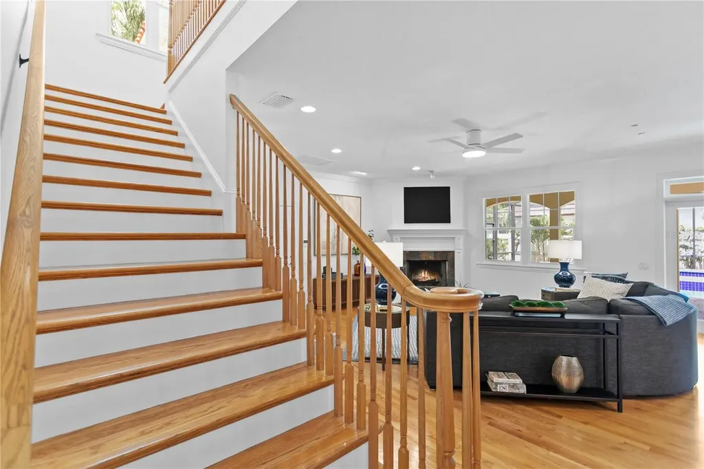 4115 W Barcelona Street Tampa FL 33629