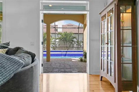 4115 W Barcelona Street Tampa FL 33629