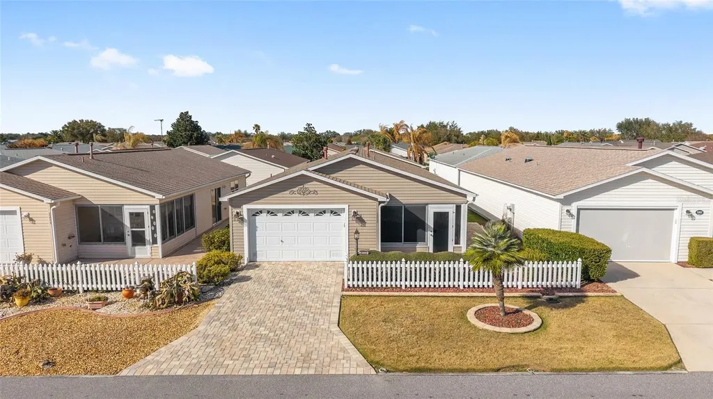 2405 Kingstree Place The Villages FL 32162