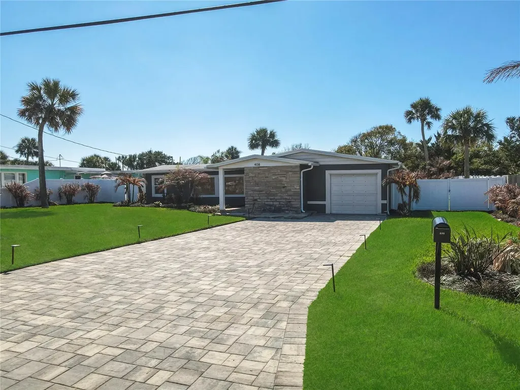 408 Zelda Boulevard Daytona Beach FL 32118