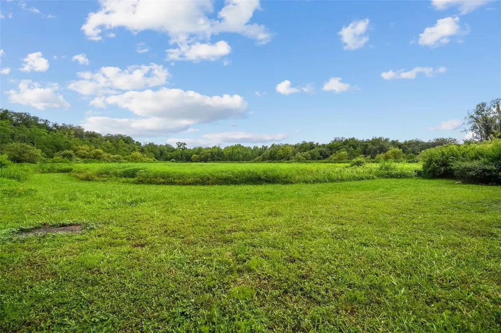 Dixie Avenue Dade City FL 33525